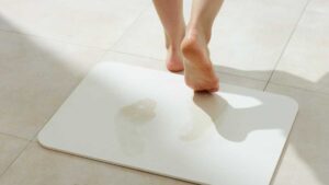  rushing to the bathroom or straining can cause digestive issues.