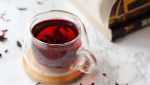 Dandelion root tea in a cup, a natural digestive detoxifier that supports liver health and promotes gentle detox.