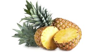 Fresh pineapple slices – tropical fruit with bromelain enzyme supporting digestion